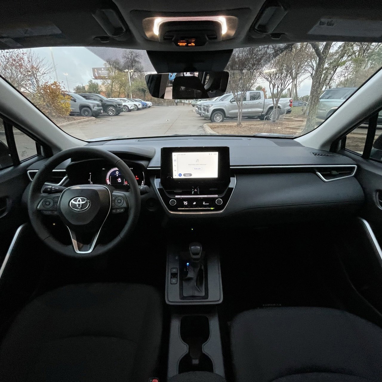 Used 2026 Toyota Corolla Cross LE image 10