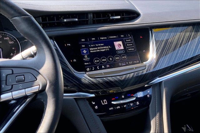 Used 2024 Cadillac XT6 Premium Luxury AWD/4WD image 5