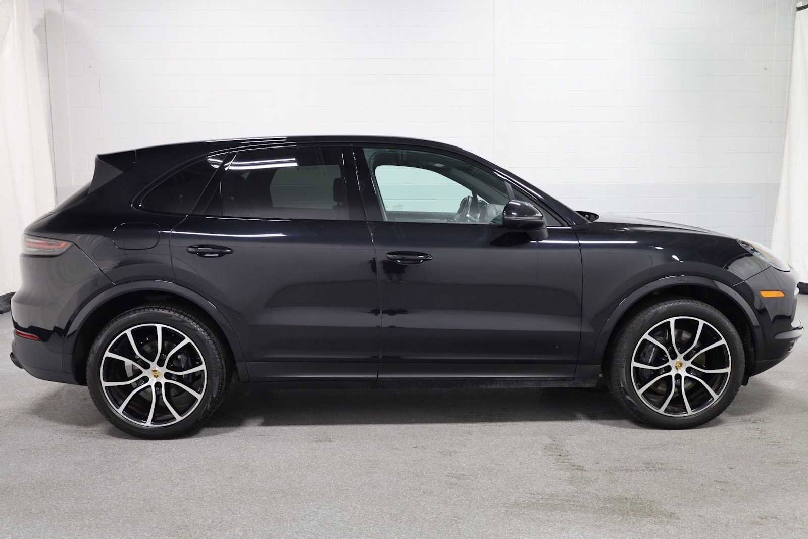 Used 2022 Porsche Cayenne image 10