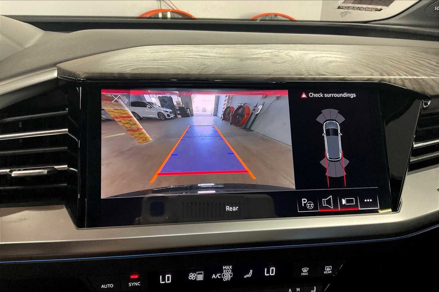 Certified 2023 Audi Q4 e-tron Prestige w/ Black Optic Package image 23