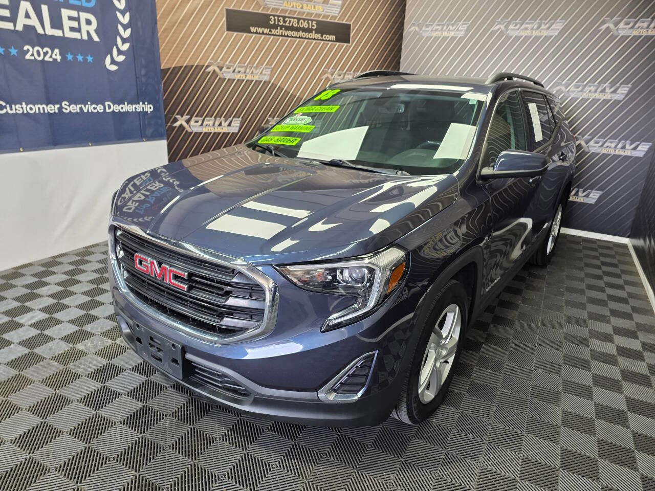 Used 2018 GMC Terrain SLE w/ Driver Convenience Package image 2
