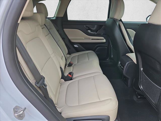 Used 2026 Lincoln Corsair Premiere FWD image 26