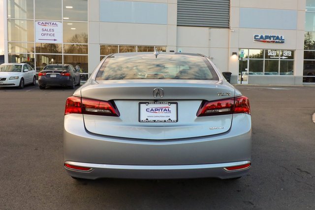 Used 2017 Acura TLX V6 SH-AWD w/ Technology Pkg image 8