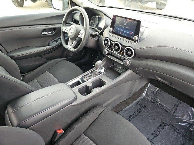 Used 2024 Nissan Sentra SV image 14