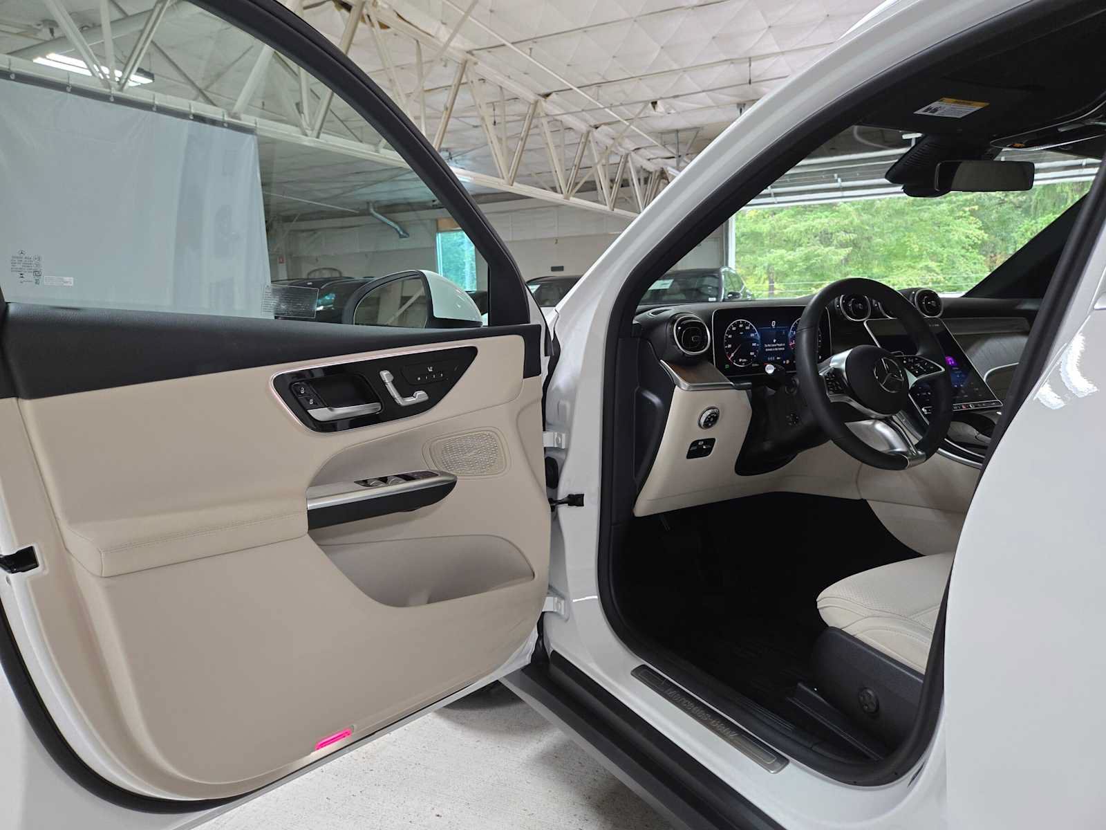 Certified 2026 Mercedes-Benz GLC 300 4MATIC image 19