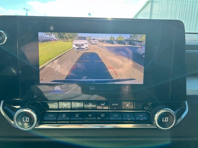 Used 2024 Chevrolet Colorado LT w/ LT Convenience Package II RWD image 24
