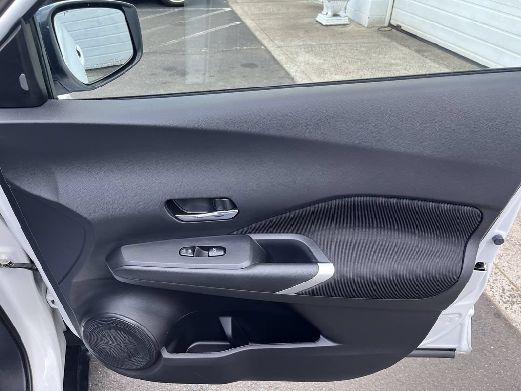 Used 2023 Nissan Kicks SV FWD image 18