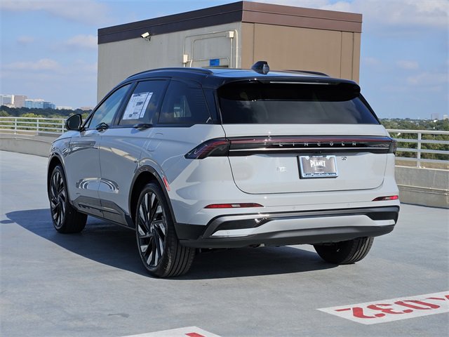 New 2026 Lincoln Nautilus Reserve image 5