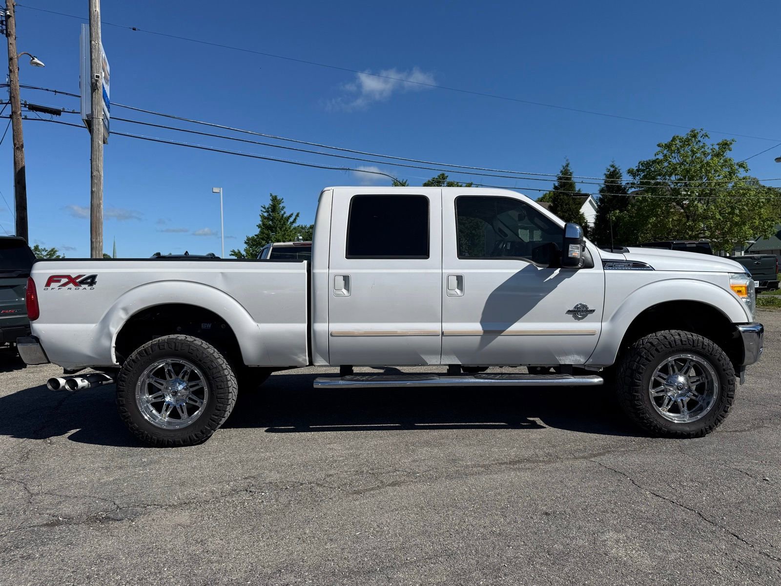 Used 2015 Ford F250 Lariat w/ Lariat Ultimate Package AWD/4WD image 25