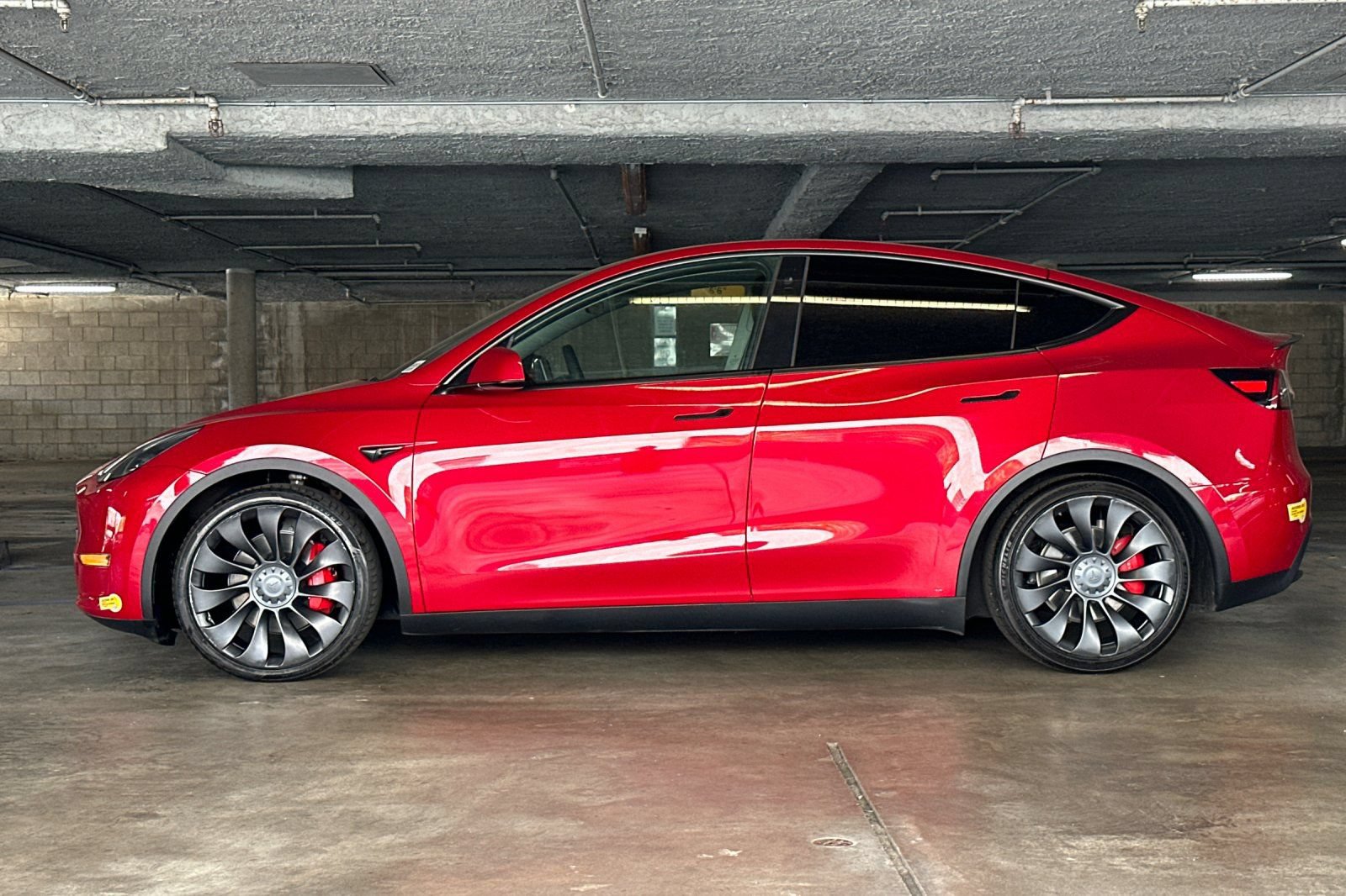 Used 2022 Tesla Model Y Performance AWD/4WD image 7