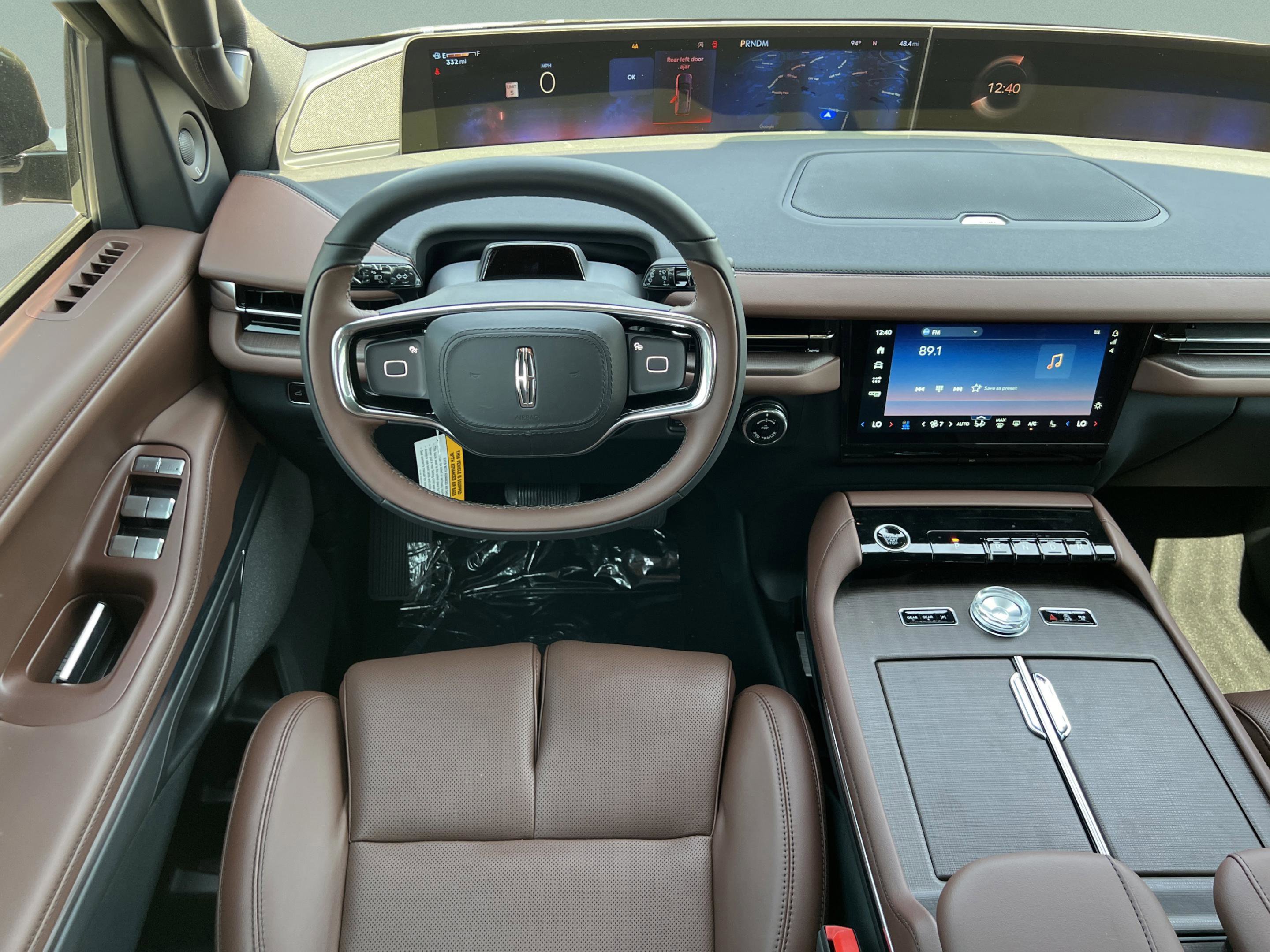 New 2025 Lincoln Navigator L Reserve AWD/4WD image 15