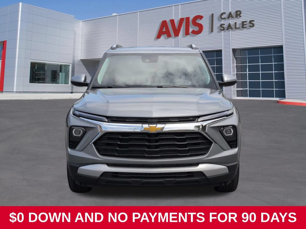 Used 2025 Chevrolet TrailBlazer LT AWD/4WD image 2