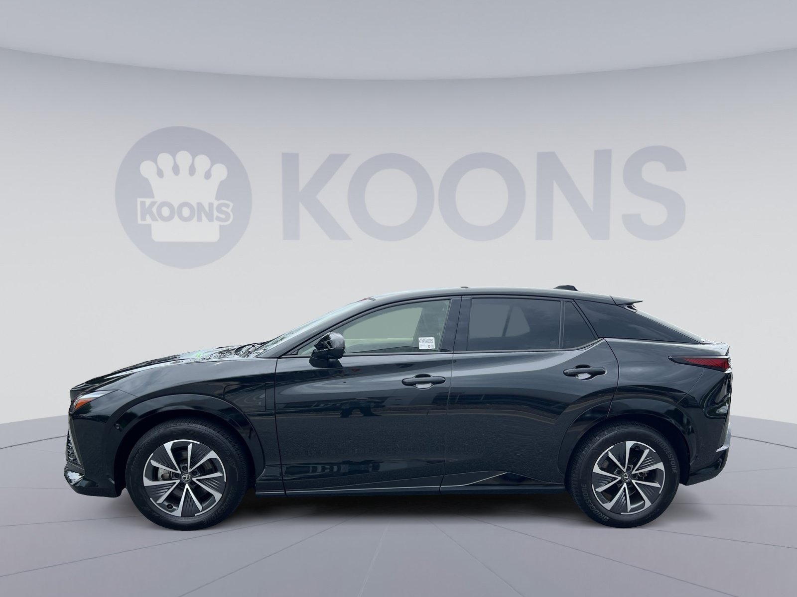 Used 2024 Lexus RZ 450e Premium w/ Technology Package AWD/4WD image 2