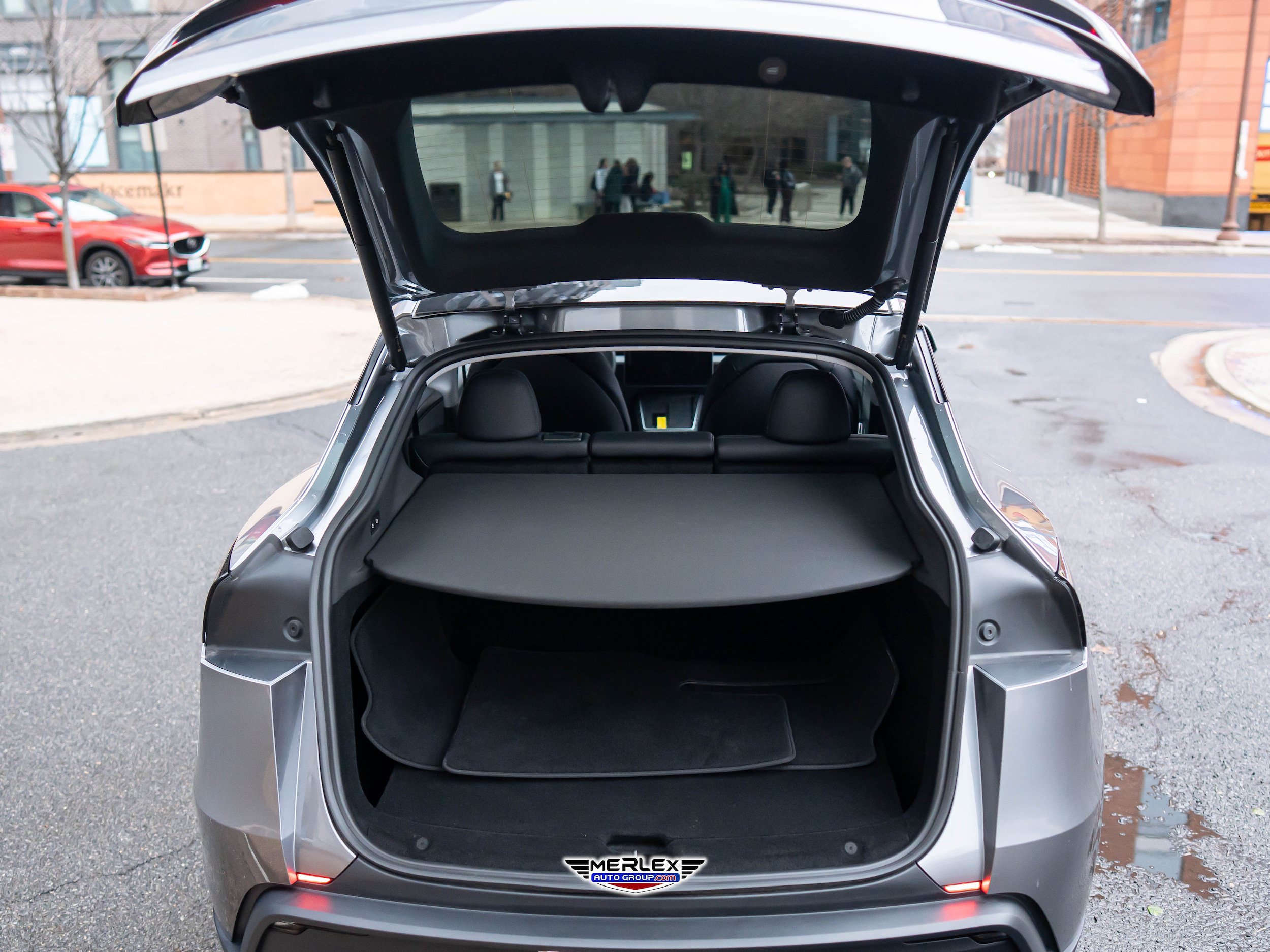 Used 2026 Tesla Model Y Long Range RWD image 41