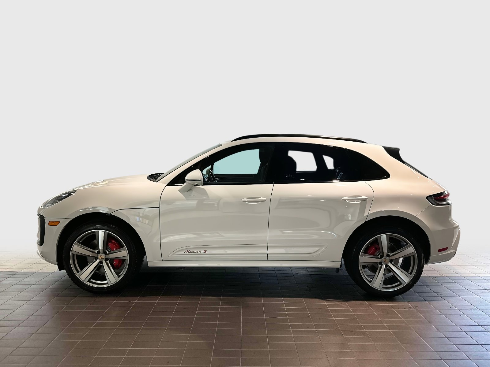 New 2026 Porsche Macan S image 2