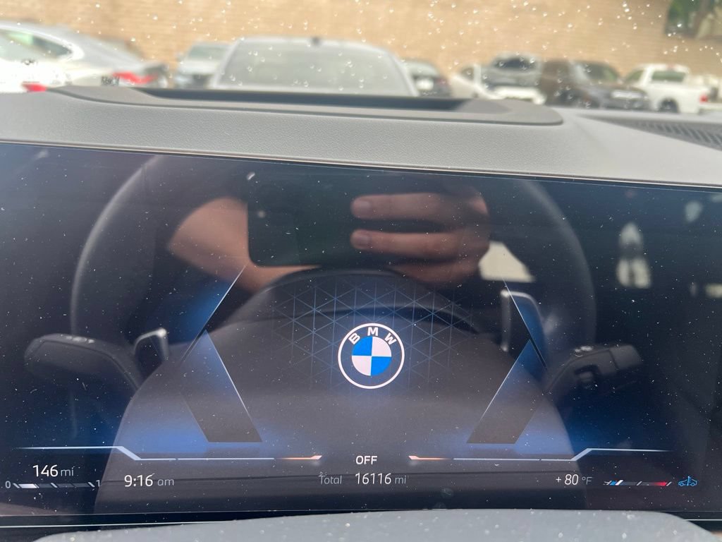 Used 2024 BMW X5 sDrive40i w/ M Sport Package RWD image 16