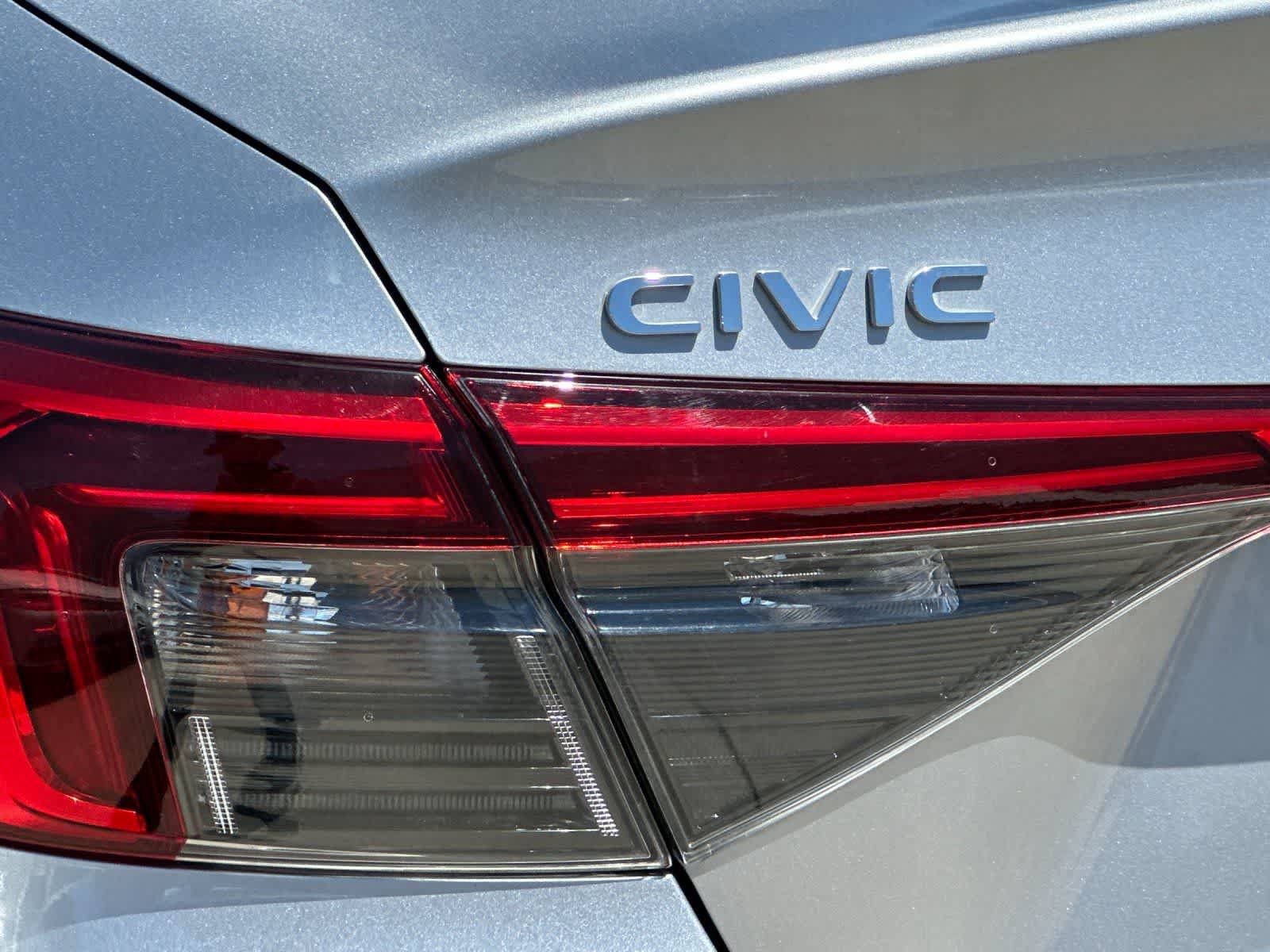 Used 2023 Honda Civic Sport image 27