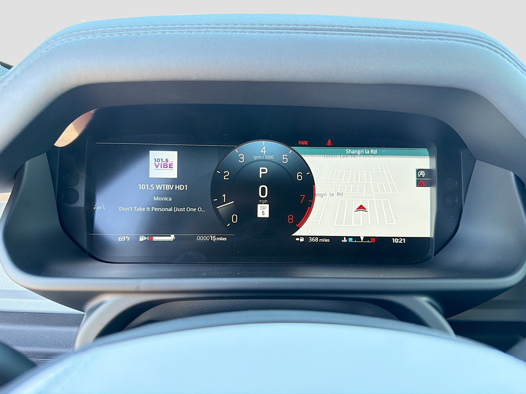 New 2026 Land Rover Defender 110 OCTA image 41