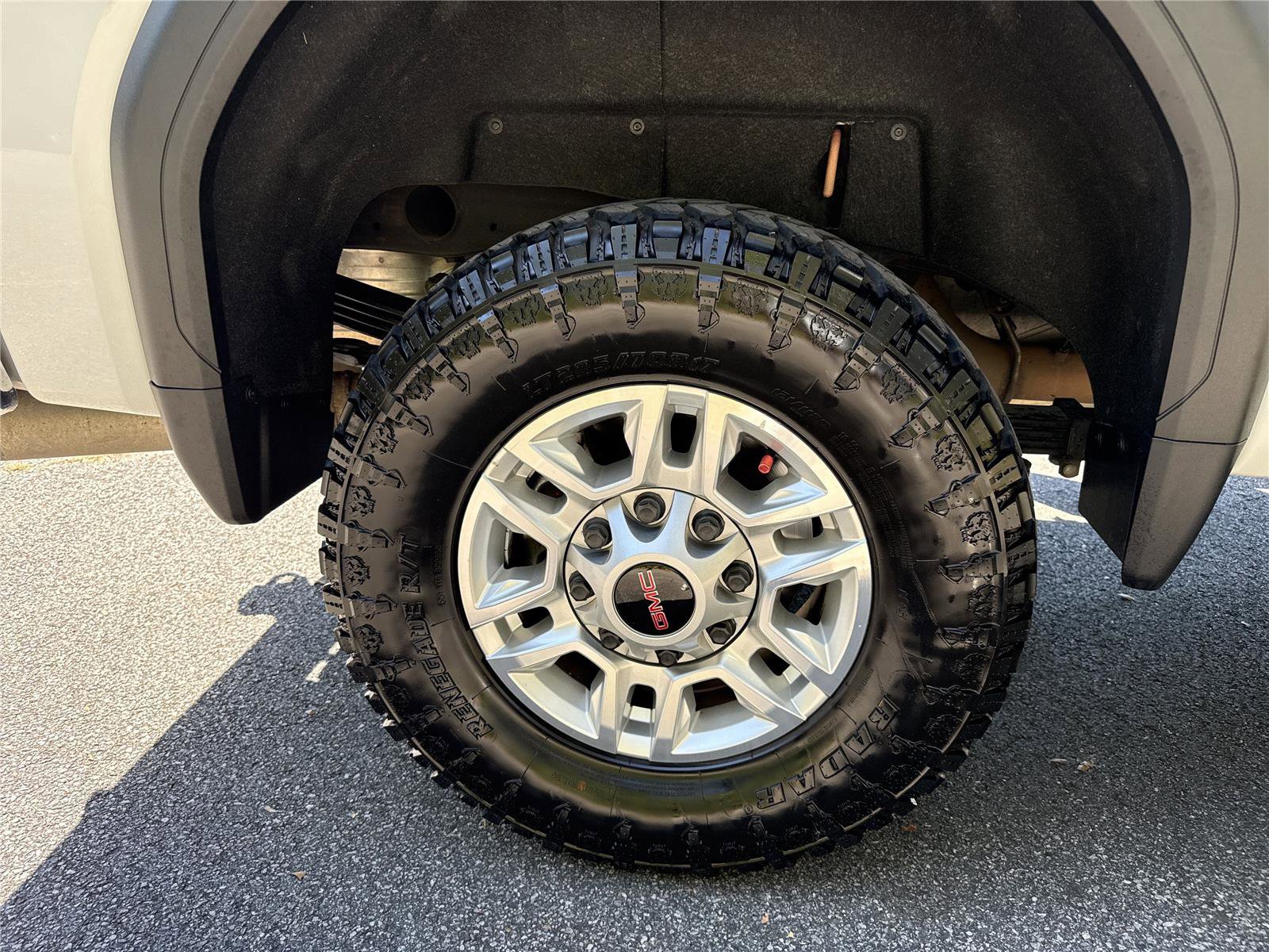 Used 2024 GMC Sierra 2500 Pro w/ Convenience Package image 25