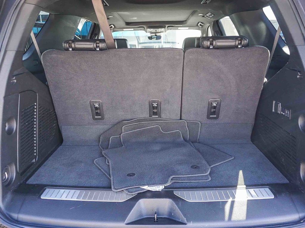 Used 2025 Chevrolet Tahoe Z71 w/ Z71 Off-Road Package image 24