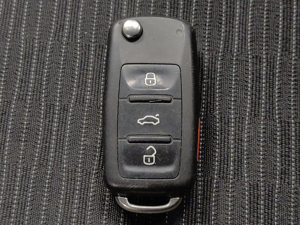 Used 2017 Volkswagen Tiguan Limited w/ Premium Package AWD/4WD image 32
