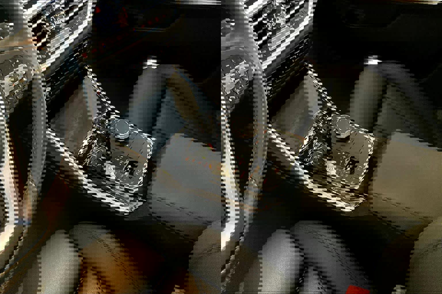 Used 2019 BMW 330i Sedan w/ Convenience Package image 16