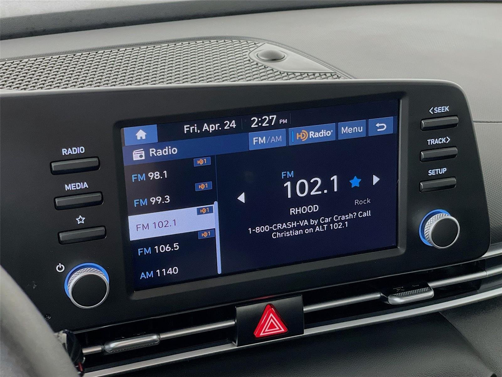 Used 2025 Hyundai Elantra Hybrid FWD image 15