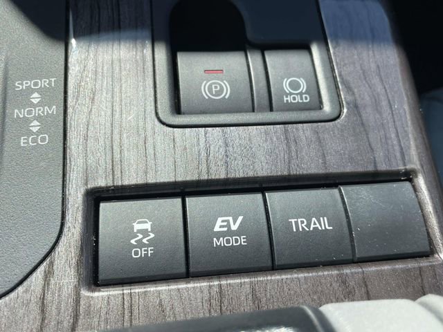 Used 2022 Toyota Highlander Limited image 29