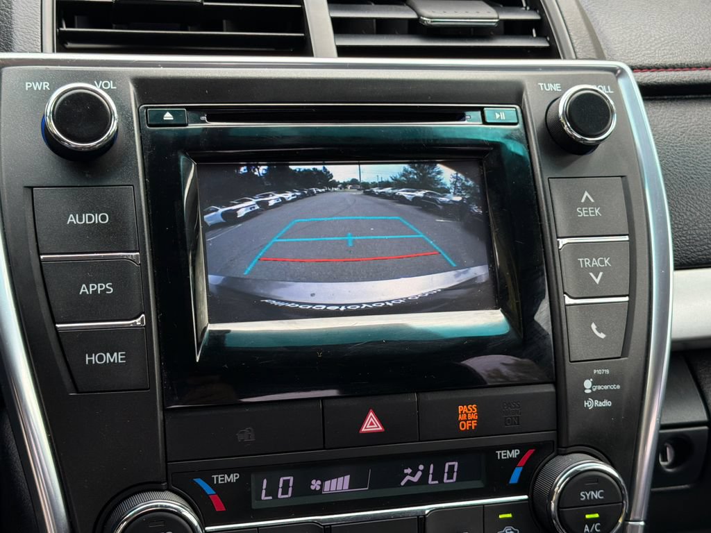 Used 2015 Toyota Camry XSE w/ Moonroof Package FWD image 27