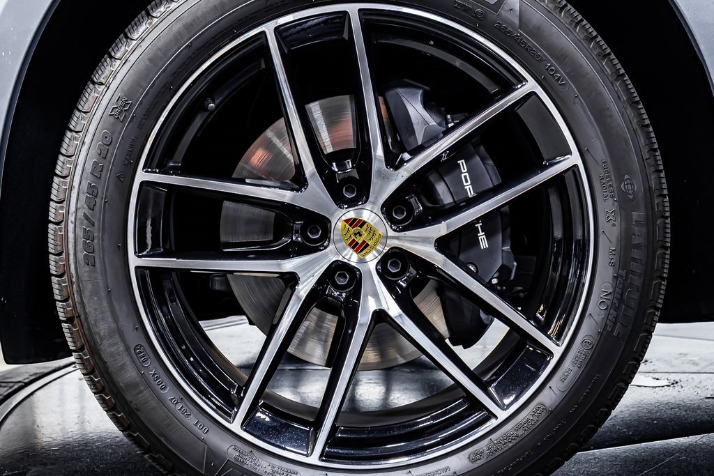Used 2024 Porsche Macan image 24