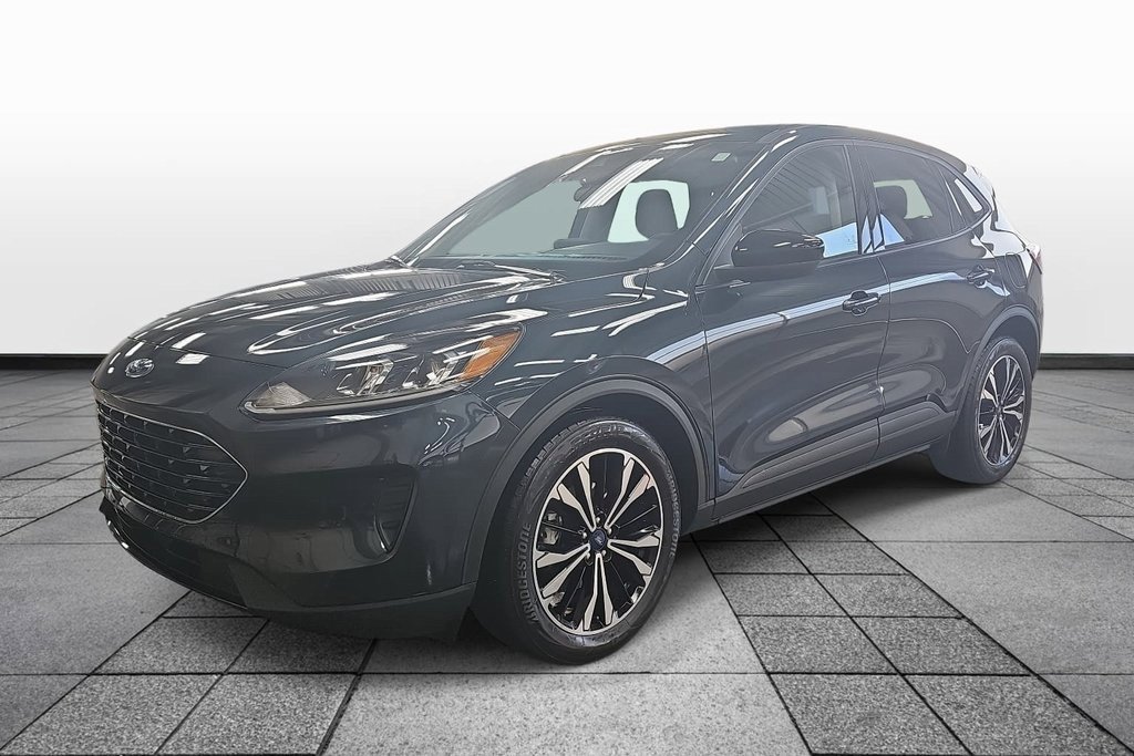 Used 2022 Ford Escape SE w/ SE Sport Appearance Package