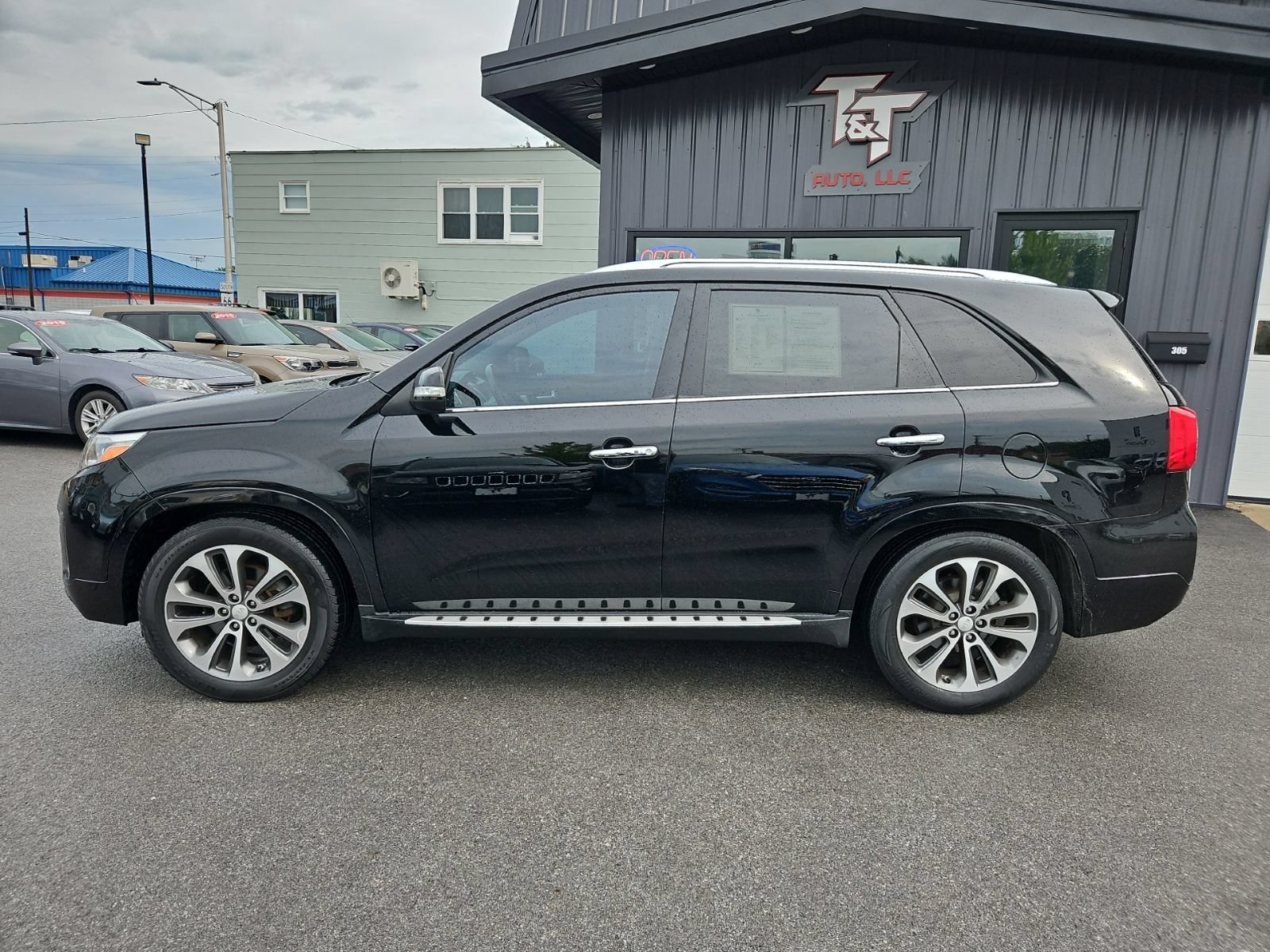 Used 2014 Kia Sorento SX w/ 3rd Row Package FWD image 3