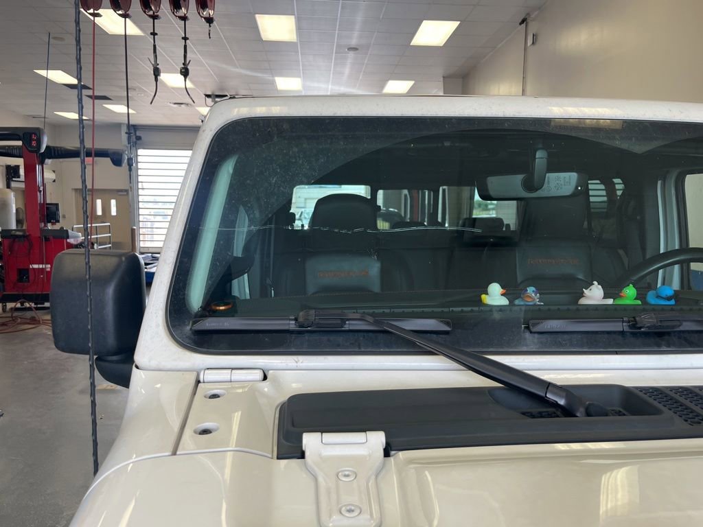 Used 2023 Jeep Gladiator Mojave w/ LED Lighting Group AWD/4WD image 11