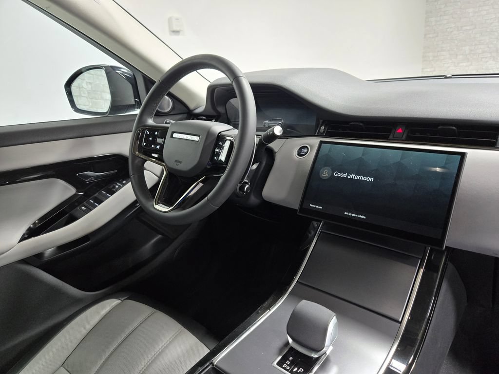 Used 2025 Land Rover Range Rover Evoque Dynamic SE AWD/4WD image 56