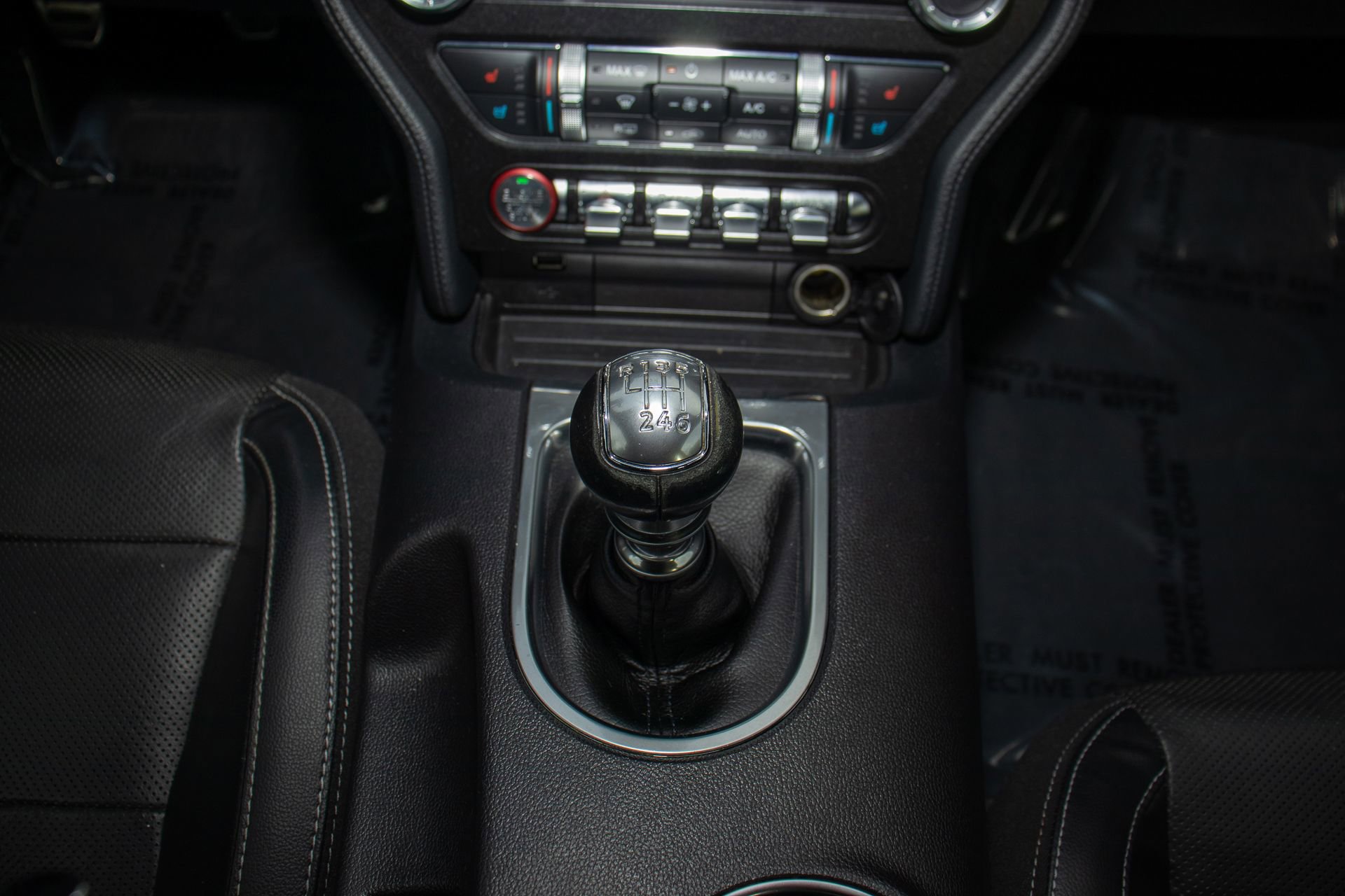 Used 2019 Ford Mustang Premium w/ Ecoboost Performance Package image 21