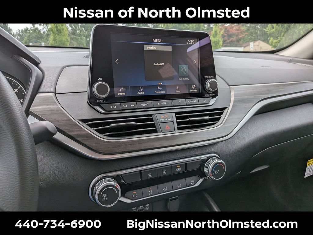 New 2026 Nissan Altima 2.5 SV AWD/4WD image 16