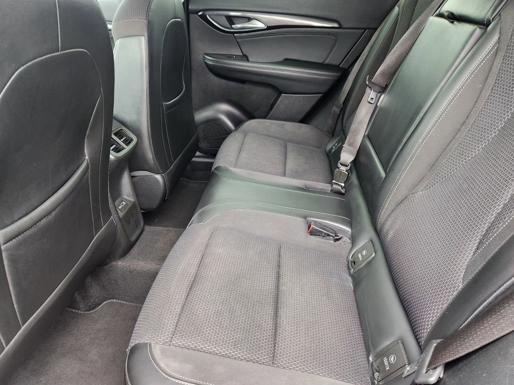 Used 2023 Buick Envision Preferred image 30