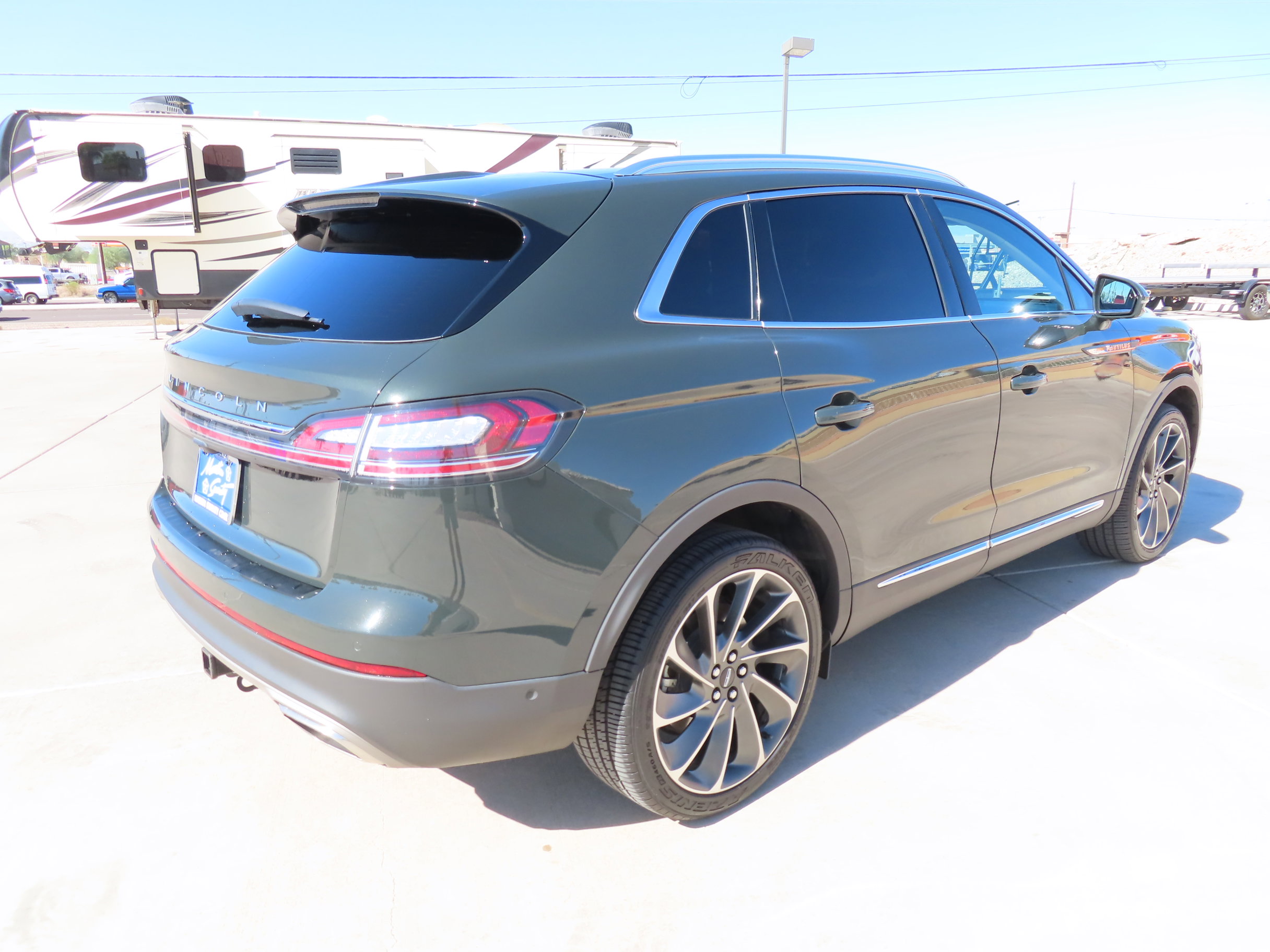 Used 2022 Lincoln Nautilus Reserve w/ Equipment Group 202A image 8