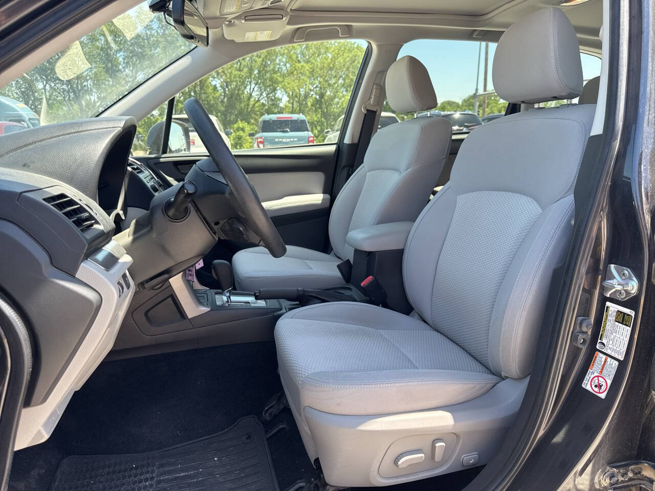 Used 2015 Subaru Forester 2.5i Premium AWD/4WD image 12