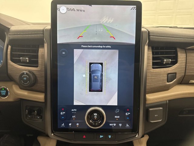 Used 2023 Ford Expedition Max Limited image 18