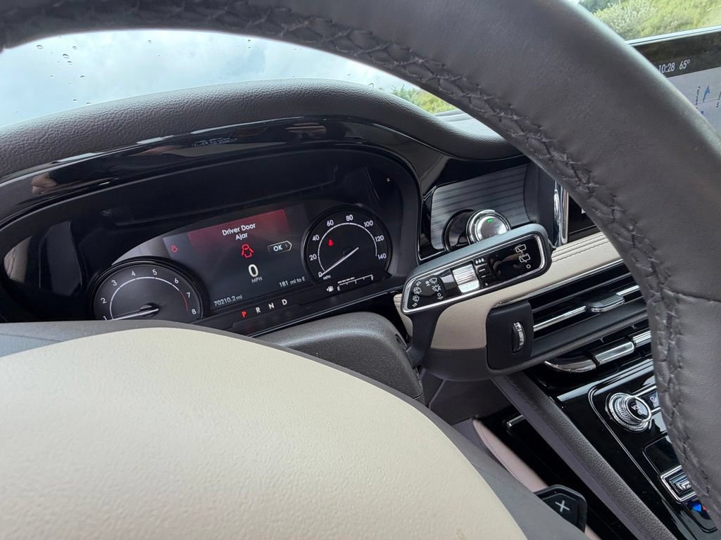 Used 2022 Lincoln Corsair AWD w/ Equipment Group 101A image 40