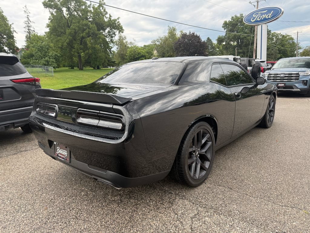 Used 2023 Dodge Challenger R/T w/ Blacktop Package RWD image 5