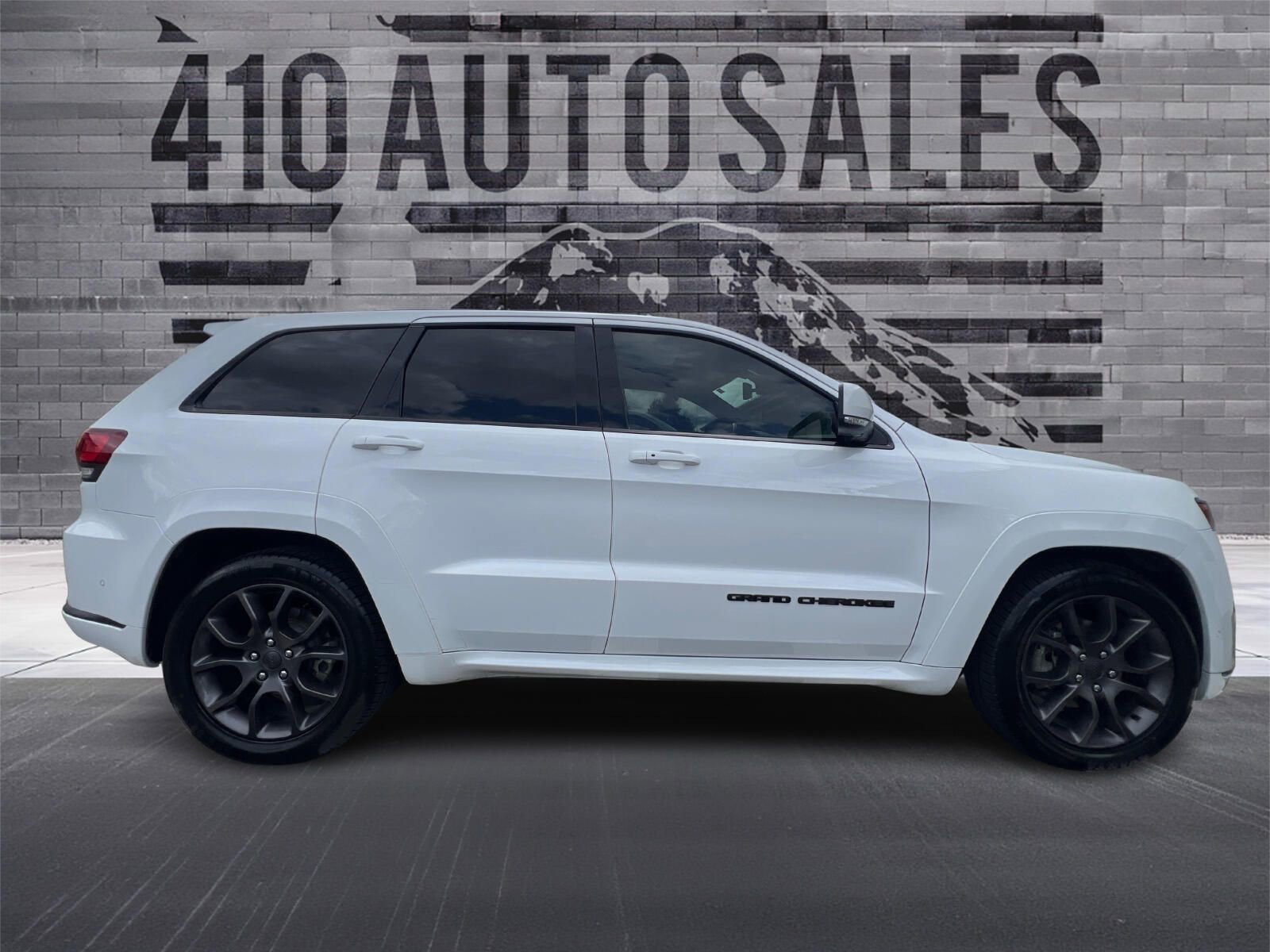 Used 2020 Jeep Grand Cherokee High Altitude image 2