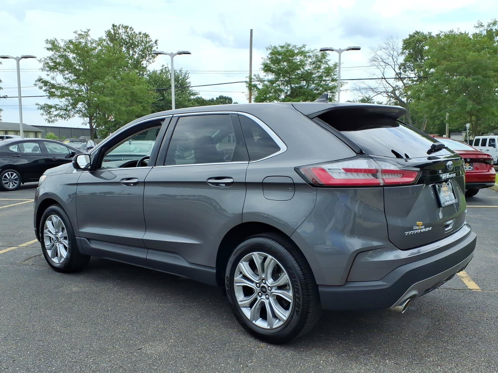 Used 2024 Ford Edge Titanium AWD/4WD image 9