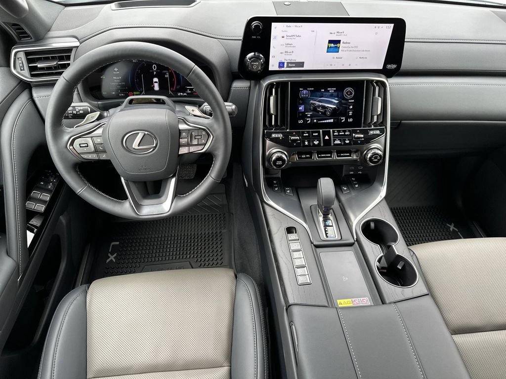 Used 2026 Lexus LX 700h Overtrail AWD/4WD image 11