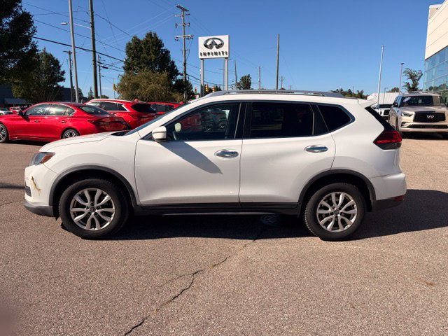 Used 2017 Nissan Rogue SV AWD/4WD image 7