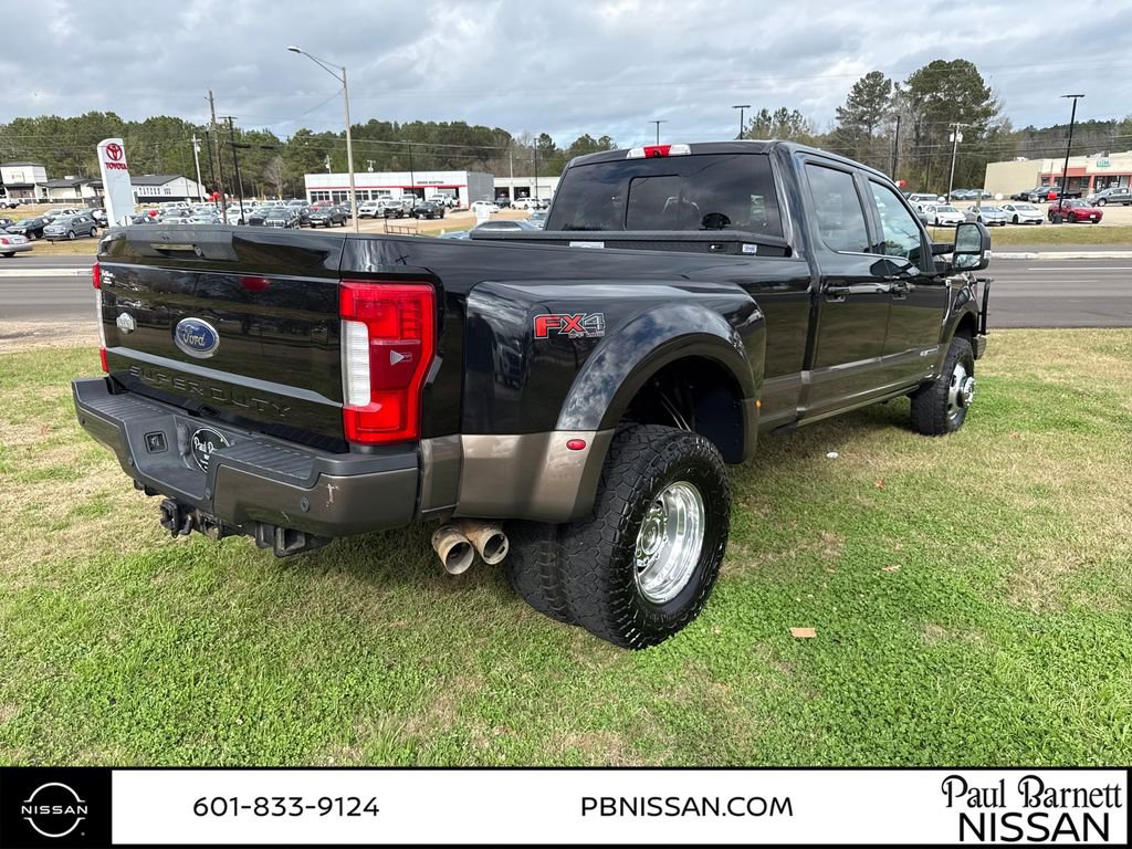 Used 2017 Ford F350 King Ranch w/ King Ranch Ultimate Package image 7