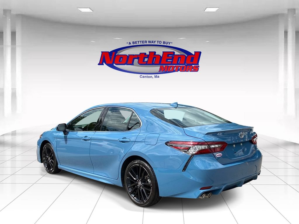 Used 2024 Toyota Camry XSE FWD image 5