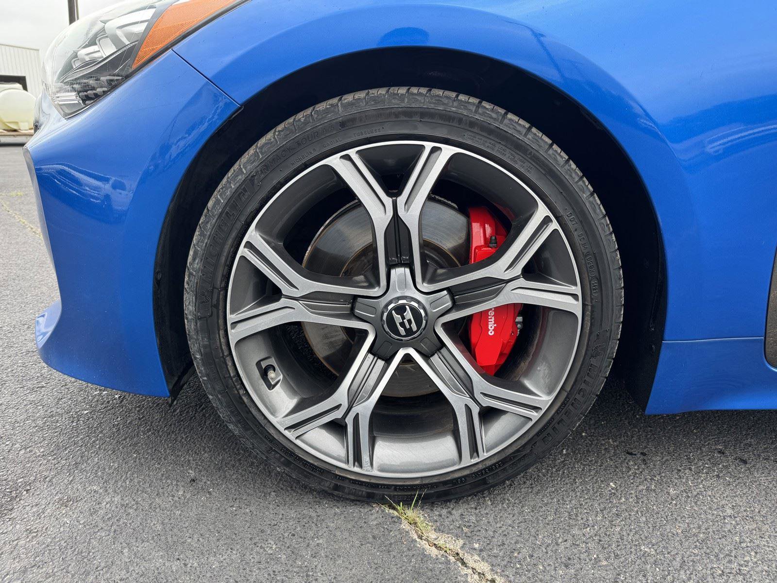 Used 2020 Kia Stinger GT1 RWD image 45