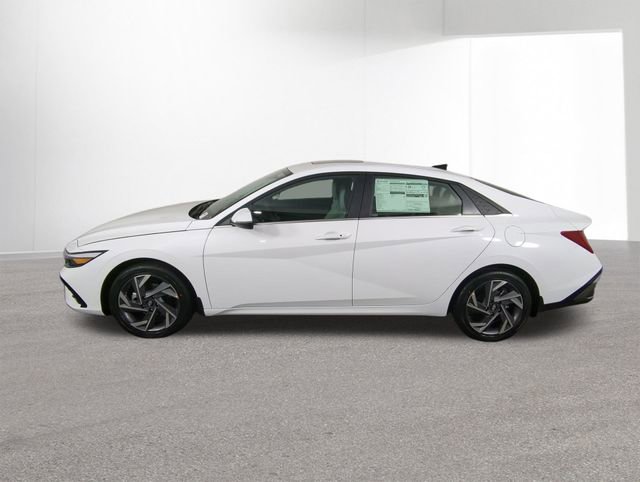 New 2026 Hyundai Elantra Limited image 13